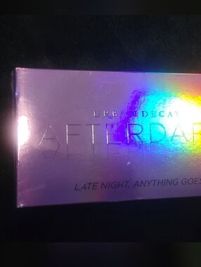 Urban Decay Afterdark Eyeshadow Palette - Purple Holographic Box